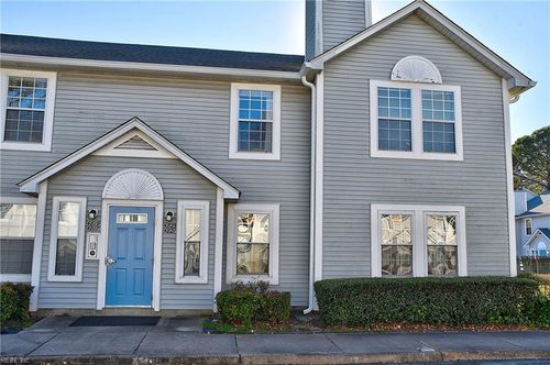 4821 Station House Ln, Virginia Beach, VA, 23455-1936 | Card Image