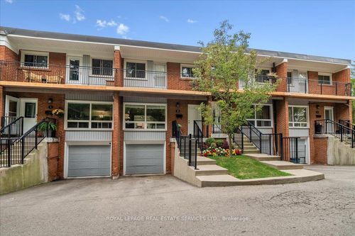 3-3011 Centennial Dr, Burlington, ON, L7M1B3 | Card Image