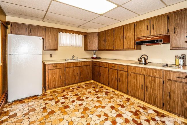 7 E 2 Nd St, House other with 3 bedrooms, 2 bathrooms and null parking in Port Reading NJ | Image 24
