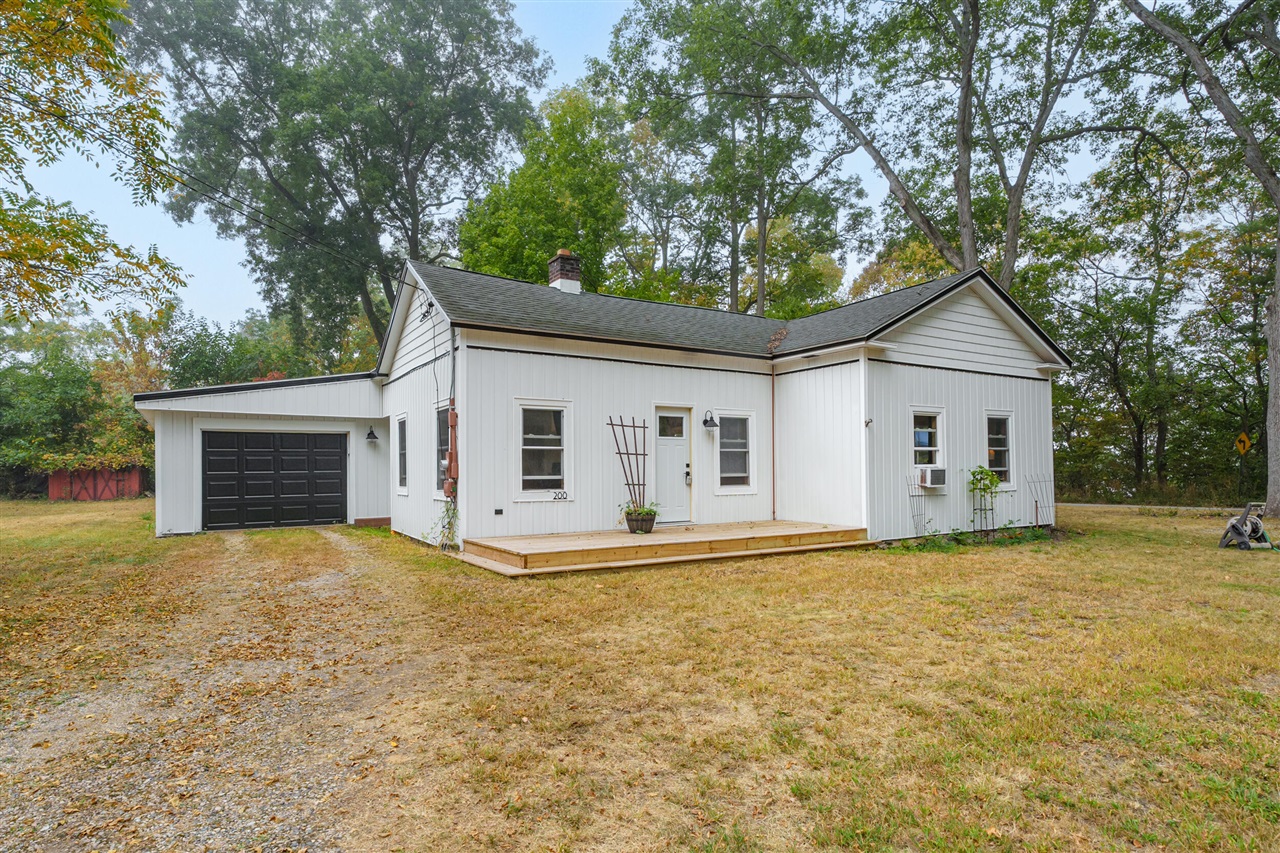 Kalamazoo St, Allegan, MI 49010