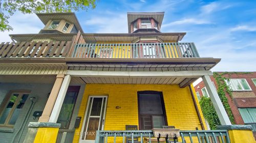 82A Augusta Ave, Toronto, ON, M5T2L1 | Card Image