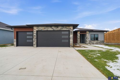 535 N 106th St, Lincoln, NE, 68527-2506 | Card Image