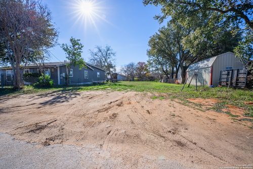 7988 E 5th St, Somerset, TX, 78069-4554 | Card Image