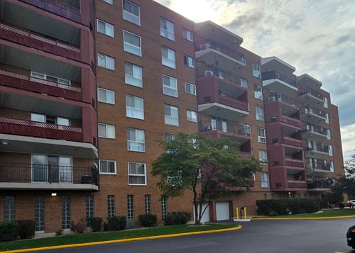 apt-639-300 Park Ave, Calumet City, IL, 60409-5048 | Card Image