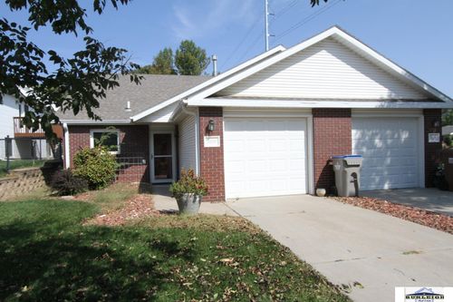 5520 Vavak Pl, Lincoln, NE, 68516-1870 | Card Image