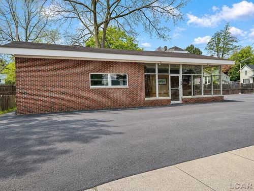 120 S Broad St, Hillsdale, MI, 49242-2003 | Card Image