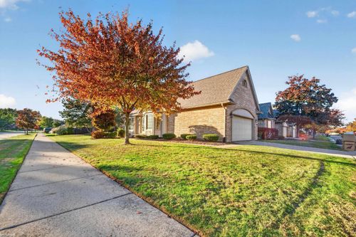 54325 Cambridge Drive, Shelby Charter Township, MI, 48315 | Card Image