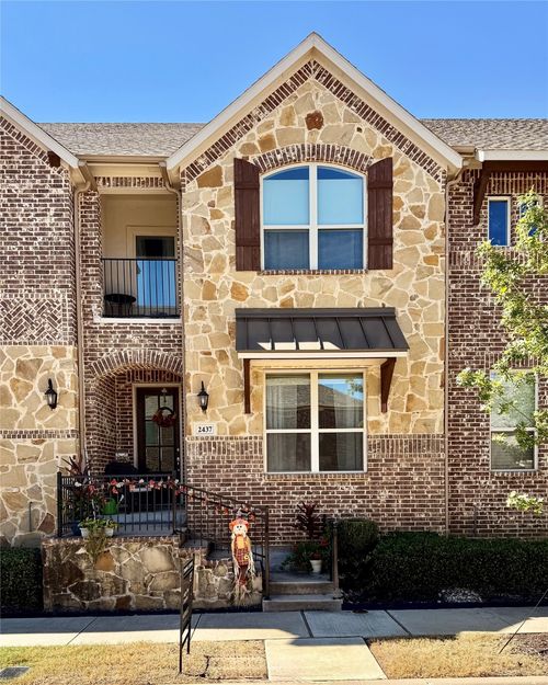 2437 Gramercy Park Dr, Flower Mound, TX, 75028-5697 | Card Image