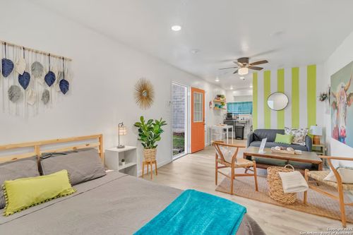 3-1407 Leal St, San Antonio, TX, 78207-2147 | Card Image