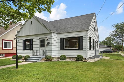 5237 35th Avenue, Kenosha, WI, 53144 | Card Image