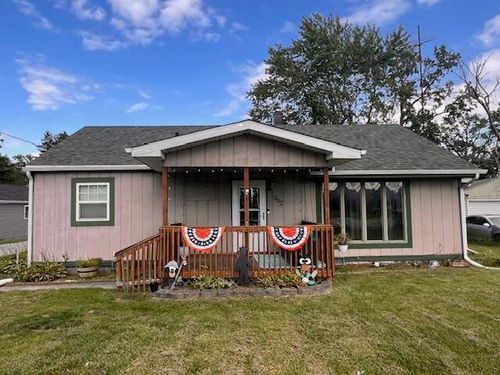 302 N Main St, Kouts, IN, 46347 | Card Image