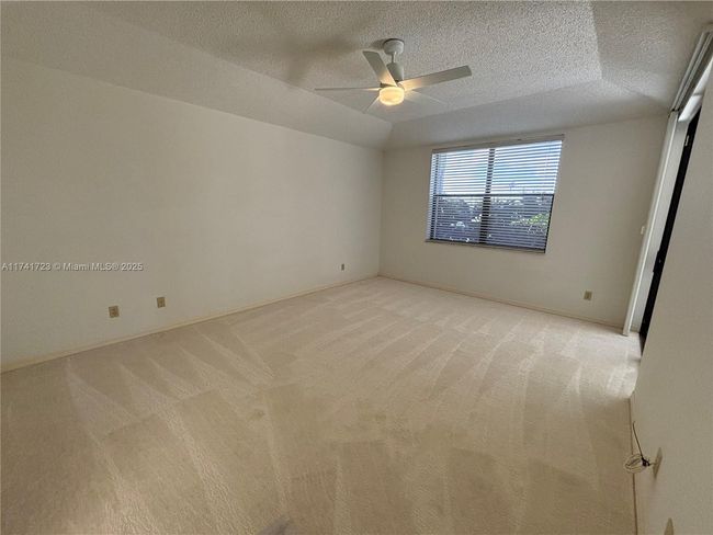APT-9 - 6041 Se Landing Way, Condo with 3 bedrooms, 2 bathrooms and null parking in Stuart FL | Image 33