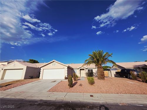 4704 Wild Oak Way, North Las Vegas, NV, 89031-0164 | Card Image