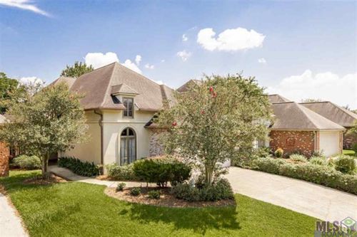 10801 Shoreline Dr, Baton Rouge, LA, 70809-9003 | Card Image