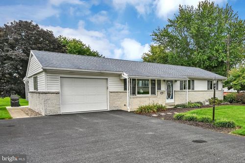 1719 Grace Ave, LEBANON, PA, 17046-1508 | Card Image