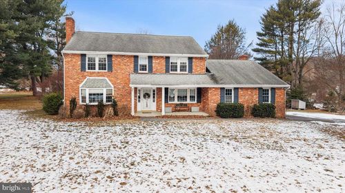 24 Turkey Hollow Rd, KENNETT SQUARE, PA, 19348-2318 | Card Image