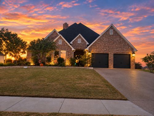 11008 Familia Real Dr, Benbrook, TX, 76126-5599 | Card Image