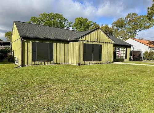 2801 Berry Ave, Groves, TX, 77619-3407 | Card Image