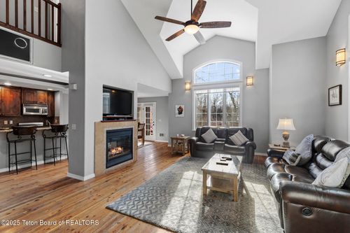 101 Cobble Creek Ln, Driggs, ID, 83422 | Card Image