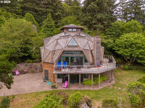 46615 Highway 101 S, Neskowin, OR, 97149-9707 | Card Image