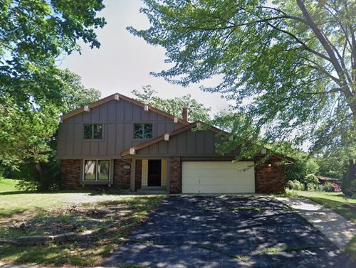 2409 Pendleton Place, Waukesha, WI, 53188 | Card Image