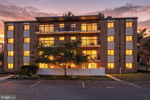 101-3240 S 28th St, ALEXANDRIA, VA, 22302-1331 | Card Image