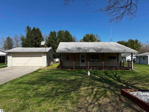 364 W Greenwood, Alger, MI, 48610 | Card Image