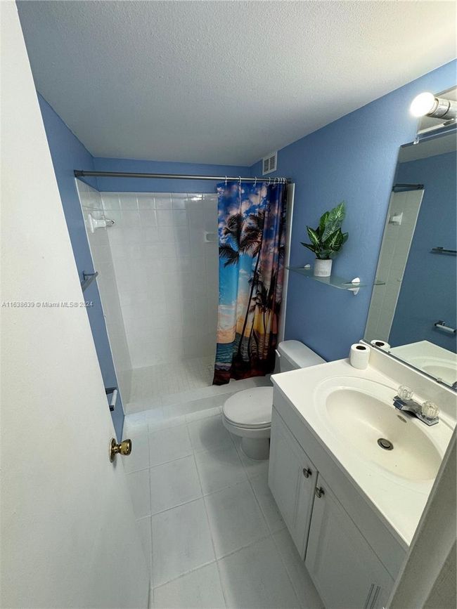 APT-602 - 1251 Ne 108 Th St, Condo with 2 bedrooms, 2 bathrooms and null parking in Miami FL | Image 8
