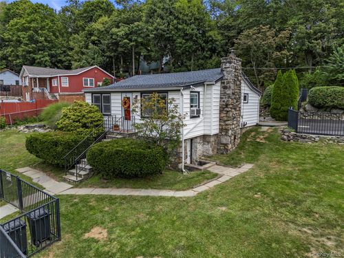 2 Glenbrook Rd, Carmel, NY, 10512-6551 | Card Image