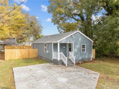 514 Courtland Avenue, House other with 3 bedrooms, 2 bathrooms and null parking in Hampton VA | Image 1