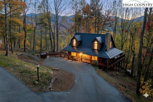 610 Highland Dr, Banner Elk, NC, 28604-7665 | Card Image