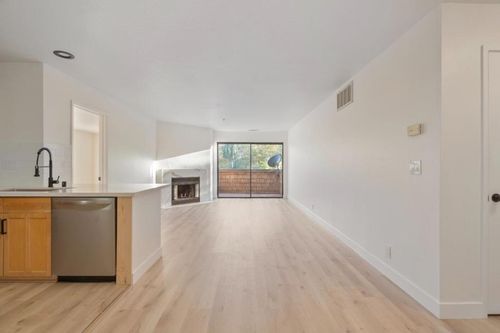 2348 La Terrace Cir, San Jose, CA, 95123-5350 | Card Image