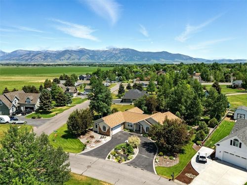 12 Pathfinder Trl, Bozeman, MT, 59718-7254 | Card Image