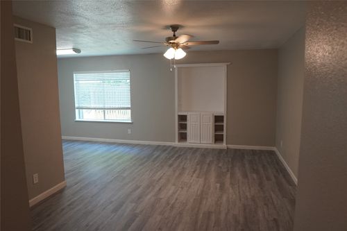 b-6754 Trail Lake Dr, Fort Worth, TX, 76133-5061 | Card Image