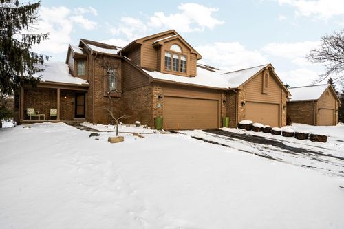 1261 Laurel View Dr, Ann Arbor, MI, 48105-9765 | Card Image