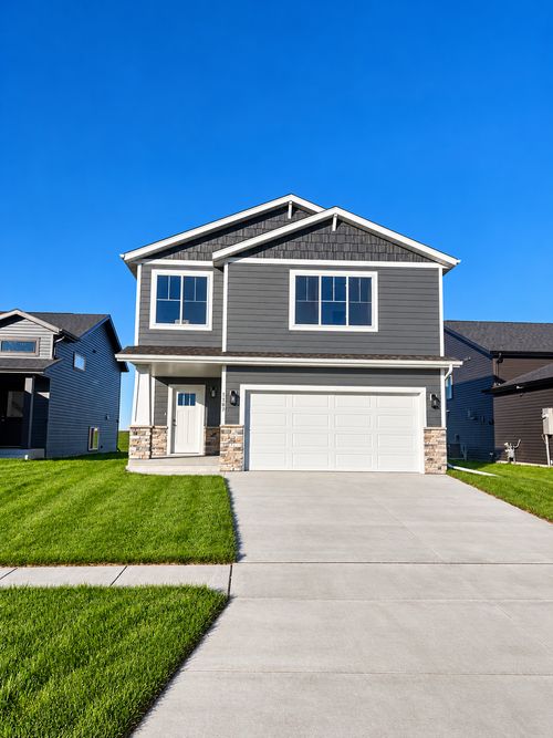 1187 Rachel Dr W, West Fargo, ND, 58078-2957 | Card Image