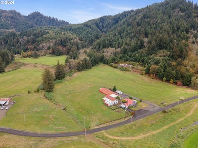 9300 Sollie Smith Rd, House other with 3 bedrooms, 2 bathrooms and 1 parking in Tillamook OR | Image 3