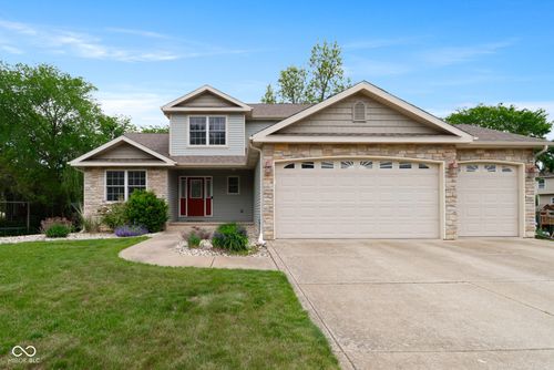 875 Thoreau Trl, Valparaiso, IN, 46383 | Card Image
