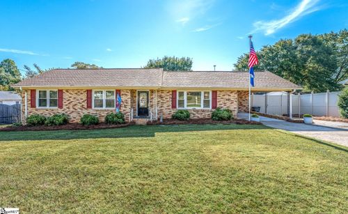 108 Richmond Dr, Greenville, SC, 29617-1028 | Card Image