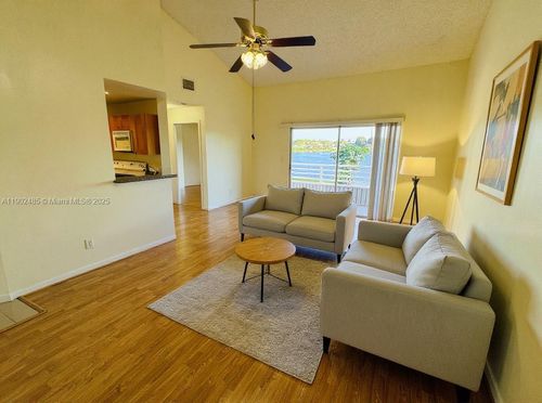 apt-201-3453 Nw 44th St, Lauderdale Lakes, FL, 33309-4267 | Card Image
