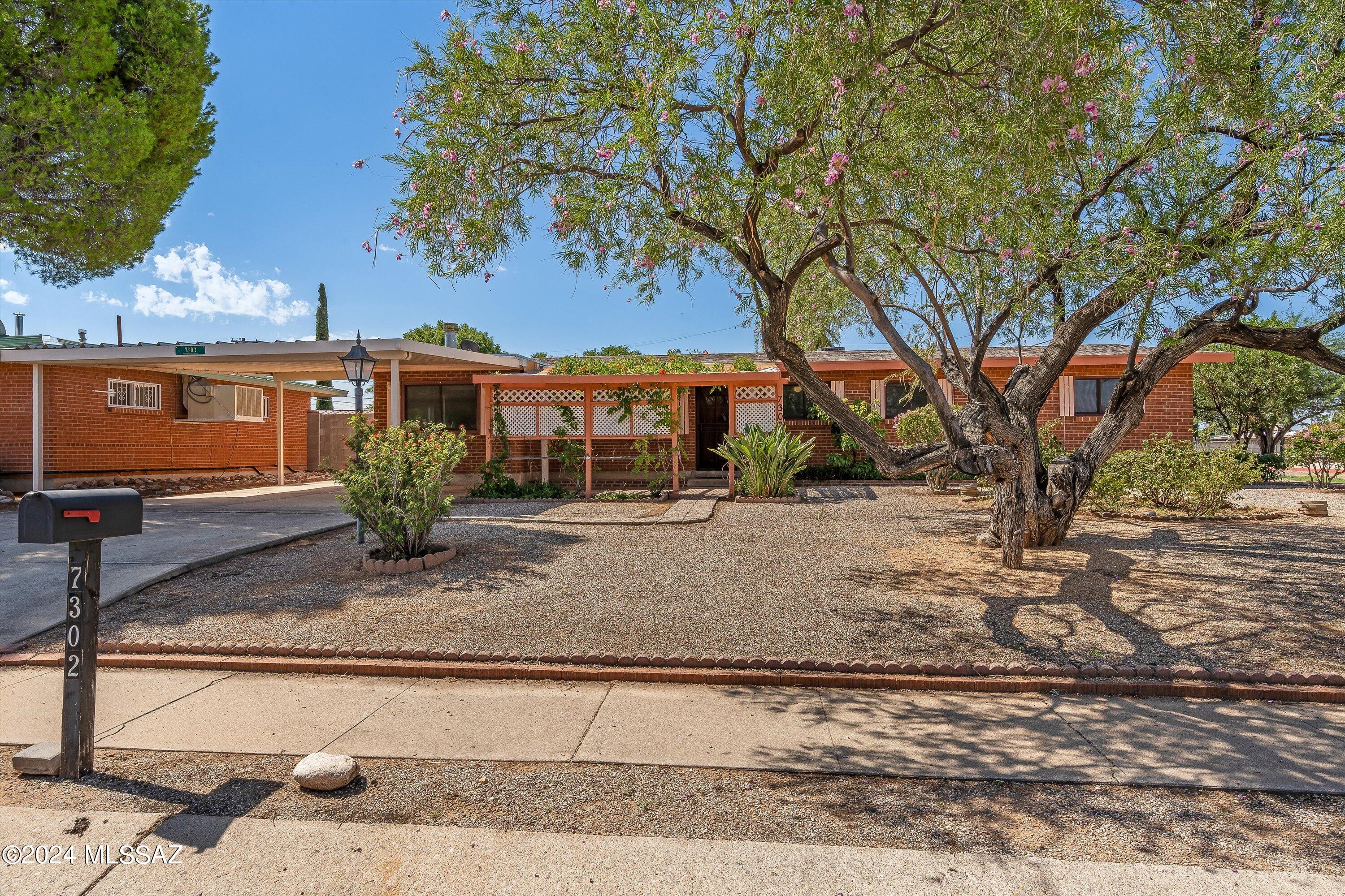 Placita Maicoba , Tucson, AZ 85710