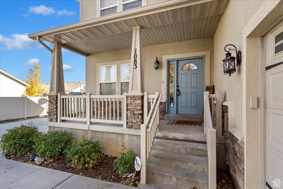 COVERED FRONT PORCH | Image 2