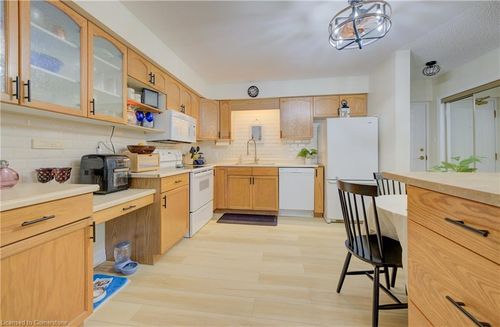 108-460 Durham St W, Mount Forest, ON, N0G2L1 | Card Image