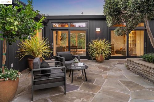 7 Requa Pl, Piedmont, CA, 94611-4036 | Card Image