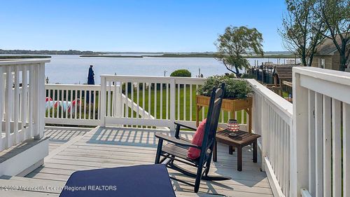 1 Mara Vista Dr, Monmouth Beach, NJ, 07750-1272 | Card Image