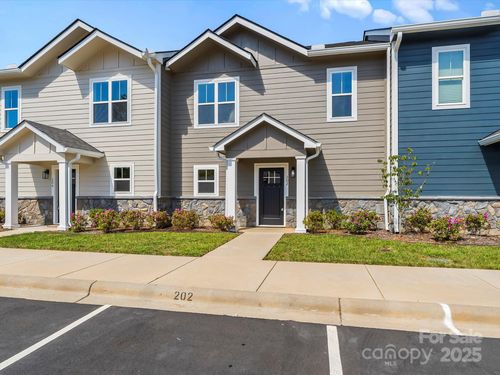 202 Beacon Ave, Morganton, NC, 28655 | Card Image