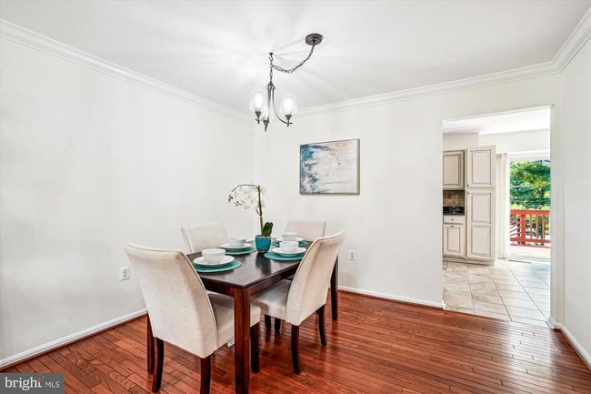 5521 Lakewhite Ct, Townhouse with 3 bedrooms, 4 bathrooms and null parking in FAIRFAX VA | Image 5