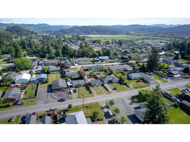 1636 Maple St, House other with 2 bedrooms, 1 bathrooms and null parking in Myrtle Point OR | Image 23