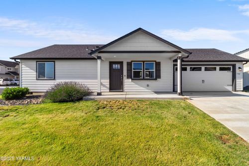 5301 Sage Way, Yakima, WA, 98901-6113 | Card Image