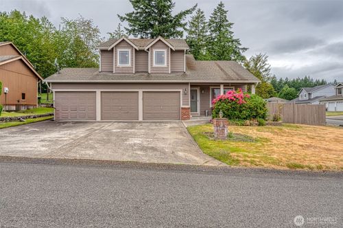 18208 12th Avenue Ct E, Spanaway, WA, 98387-1920 | Card Image